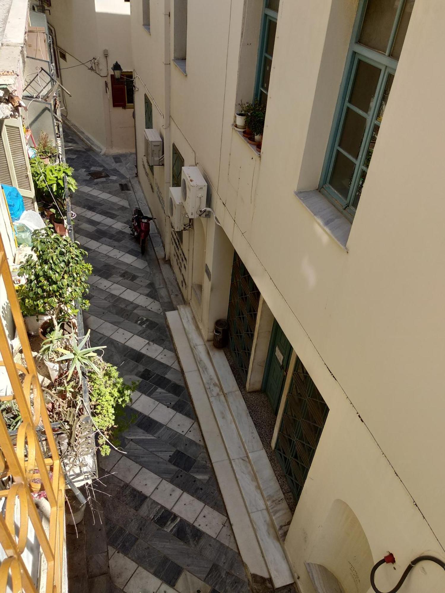 Atlantis Hotel Ermoupoli Exterior photo