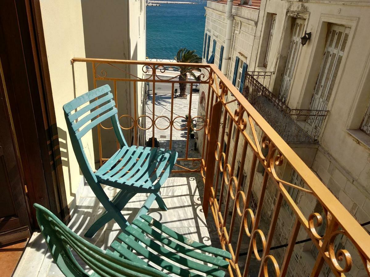 Atlantis Hotel Ermoupoli Exterior photo